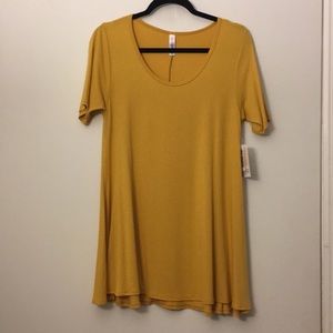 NWT LuLaRoe Perfect T